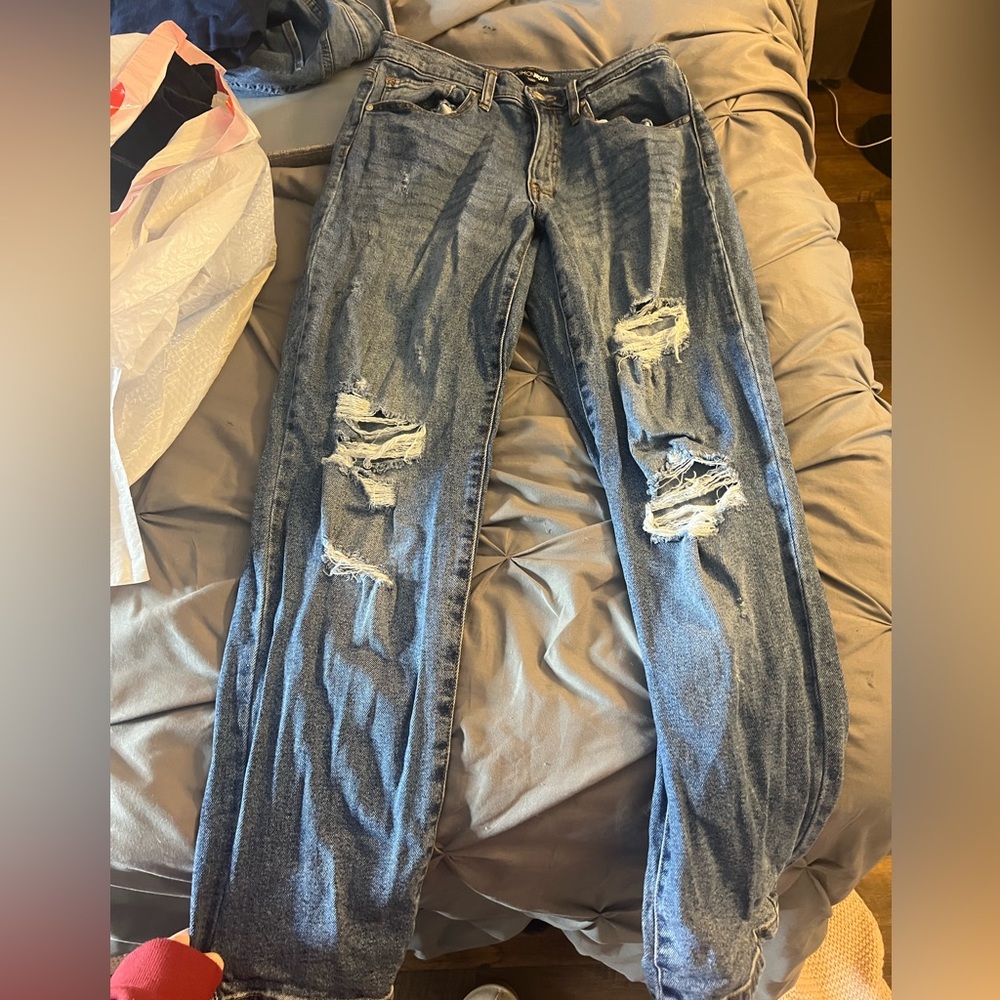Ripped boyfriend jeans